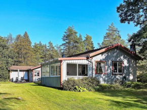 8 person holiday home in HEN N in Henån